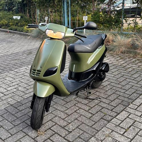 Zip type 3 70cc, Fietsen en Brommers, Scooters | Piaggio, Zo goed als nieuw, Zip, Tweetakt, Ophalen of Verzenden