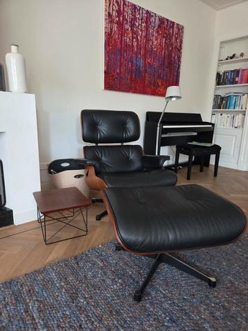 Eames Lounge Chair + Ottoman – Mahonie Limited Edition beschikbaar voor biedingen