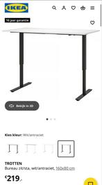 IKEA Trotten Zit/Sta Bureau - Wit/Antraciet, Huis en Inrichting, Bureaus, Ophalen, Elektrisch, Zo goed als nieuw, Stabureau