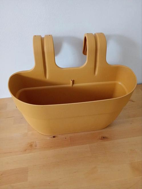 Elho vibia campana easy hanger. Medium. Honing geel, Tuin en Terras, Bloembakken en Plantenbakken, Zo goed als nieuw, Kunststof