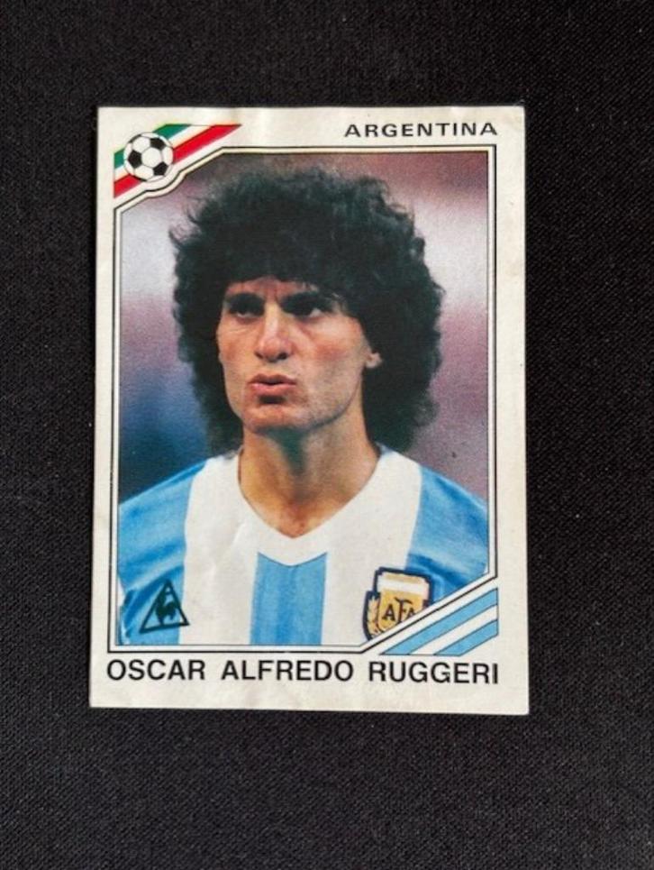 Panini Mexico 86 nr. 77, Verzamelen, Sportartikelen en Voetbal, Zo goed als nieuw, Poster, Plaatje of Sticker, Buitenlandse clubs