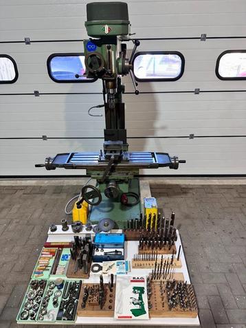 Famup RAG40 boorfreesmachine met veel gereedschappen beschikbaar voor biedingen