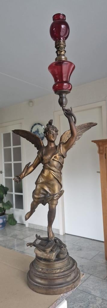Engelen tafel olielamp, Antiek en Kunst, Antiek | Lampen, Ophalen of Verzenden