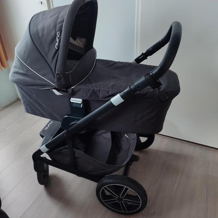 Kinderwagen Nuna mixxx  3in1 in zeer goede staat, Kinderen en Baby's, Kinderwagens en Combinaties, Overige merken, Verstelbare duwstang