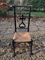 Antieke bidstoel, Ophalen