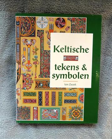 Keltische tekens & symbolen - Lain Zaczek   beschikbaar voor biedingen