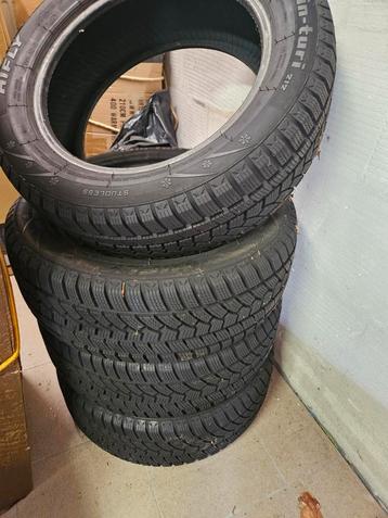 Winterbanden Hilfy  205/55 R15 beschikbaar voor biedingen