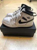 Nike Air Jordan maat 35, Gebruikt, Jongen of Meisje, Schoenen, Ophalen of Verzenden