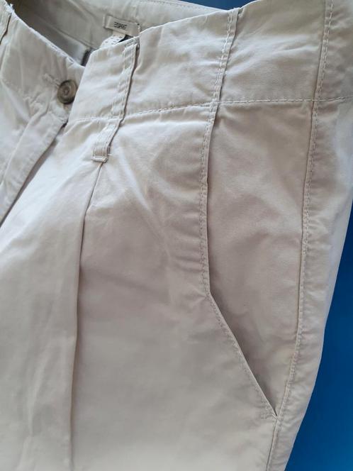 Chino Esprit zandkleur maat 42, Kleding | Dames, Broeken en Pantalons, Zo goed als nieuw, Maat 42/44 (L), Beige, Ophalen of Verzenden