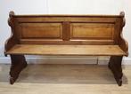Antieke kerkbank met gotisch snijwerk, Antiek en Kunst, Ophalen of Verzenden