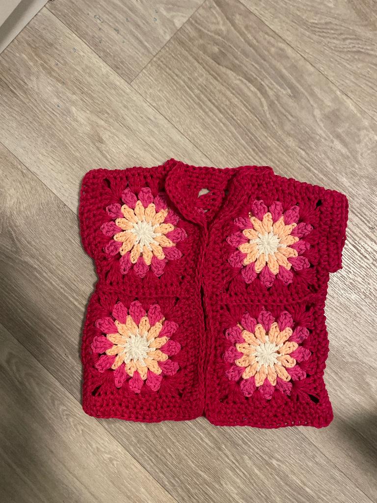 Gehaakt peuter vestje nieuw, Kinderen en Baby's, Ophalen of Verzenden, Nieuw, Meisje, Truitje of Vestje