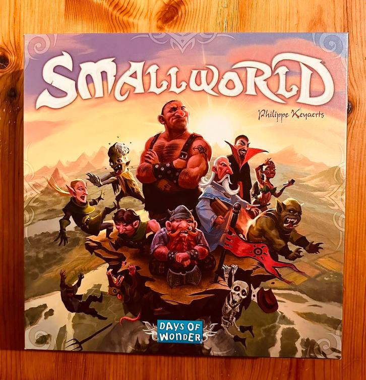 Smallworld (Nederlands), Hobby en Vrije tijd, Gezelschapsspellen | Bordspellen, Zo goed als nieuw, Een of twee spelers, Drie of vier spelers