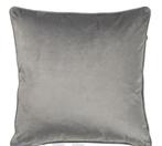 2 x Nieuwe Fluwelen Kussenhoezen. Nu 10,00 Verzendkosten1,00, Ophalen of Verzenden, Nieuw, Grijs, Vierkant