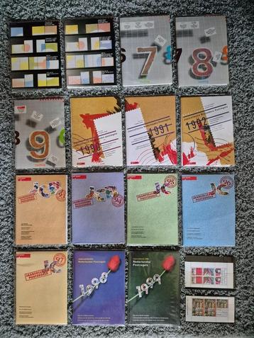 Postzegelcollectie 1985 t/m 1999 + 2 vellen kinderpostzegels beschikbaar voor biedingen