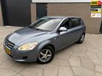 Kia Cee'd 1.6 X-tra |AIRCO| Zeer Praktische 5 Drs, 5 zitplaa, Gebruikt, 1591 cc, 4 cilinders, Blauw