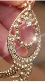 Oude chique Oorbel., Ophalen of Verzenden