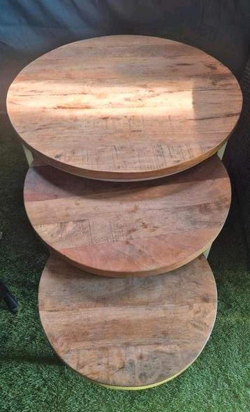 Salontafels 3 stuks Mangohout. beschikbaar voor biedingen