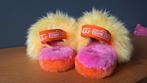 Uggs Sesame Street Slofjes Maat 38, Slofjes, Meisje, Ophalen of Verzenden, Zo goed als nieuw