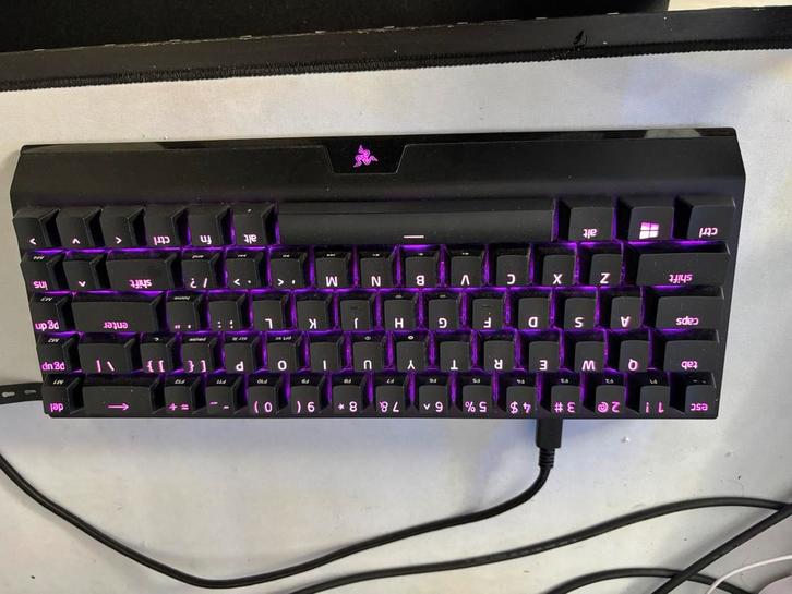 Razer Blackwidow v3 mini hyperspeed chroma Wireless, Computers en Software, Toetsenborden, Zo goed als nieuw, Qwerty, Draadloos