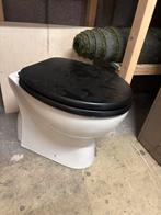 Toilet met zwarte bril en deksel, Ophalen, Zo goed als nieuw, Toilet
