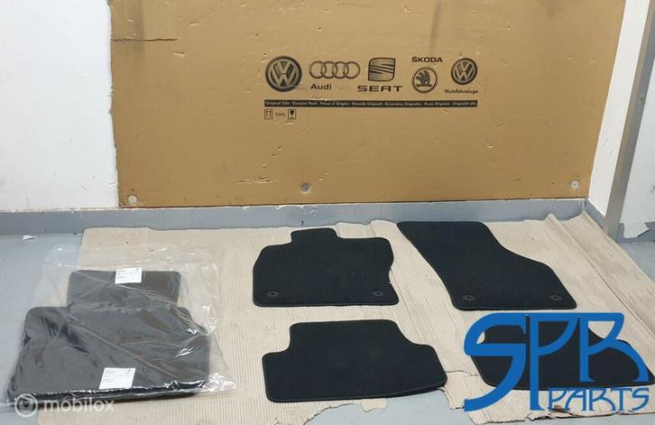 GOLF 7 SPORTSVAN VII ORIGINEEL NIEUW Matten SET MATTENSET, Auto-onderdelen, Interieur en Bekleding, Volkswagen, Nieuw, Ophalen of Verzenden