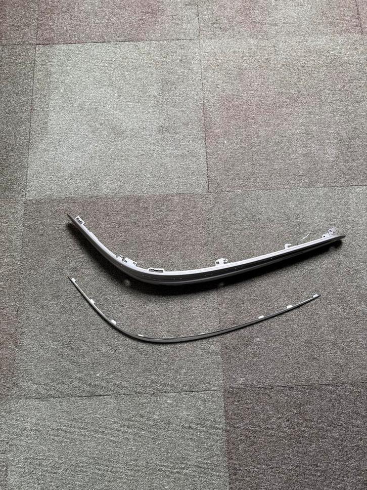 Mercedes Benz W211 sierlijst / A2118850026  - origineel, Auto diversen, Auto-accessoires, Ophalen