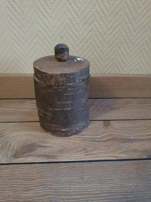 Oude Beuken houten tabakspot, Verzamelen, Rookartikelen, Aanstekers en Luciferdoosjes, Gebruikt, Tabaksdoos of Verpakking, Ophalen of Verzenden