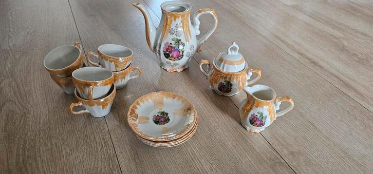 Antiek theeservies met gouden accenten, Antiek en Kunst, Antiek | Servies compleet, Ophalen of Verzenden