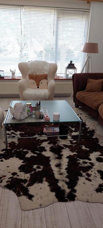 Salontafel  beschikbaar voor biedingen
