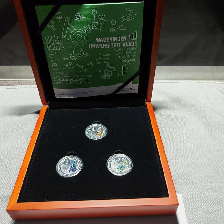 Nederland 5 euromunt 2018 "Wageningen Universiteit vijfje", Postzegels en Munten, Munten | Europa | Euromunten, Setje, Overige waardes