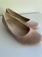 Dames pump Beige mt 41, Ophalen of Verzenden, Zo goed als nieuw, Beige