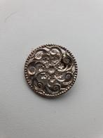 Vintage ronde zilverkleurige avon sjaaklem, Ophalen of Verzenden, Gebruikt, Overige kleuren, Overige materialen