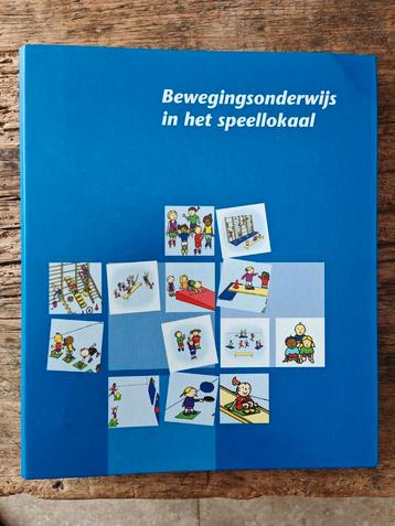 Boek bewegingsonderwijs in het speellokaal beschikbaar voor biedingen