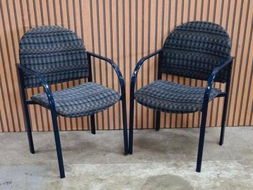 35 x Vintage cafestoelen vergaderstoelen stoelen horeca  beschikbaar voor biedingen