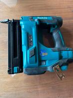 Makita DBN500, Doe-het-zelf en Verbouw, Ophalen of Verzenden, Nieuw, 600 watt of meer