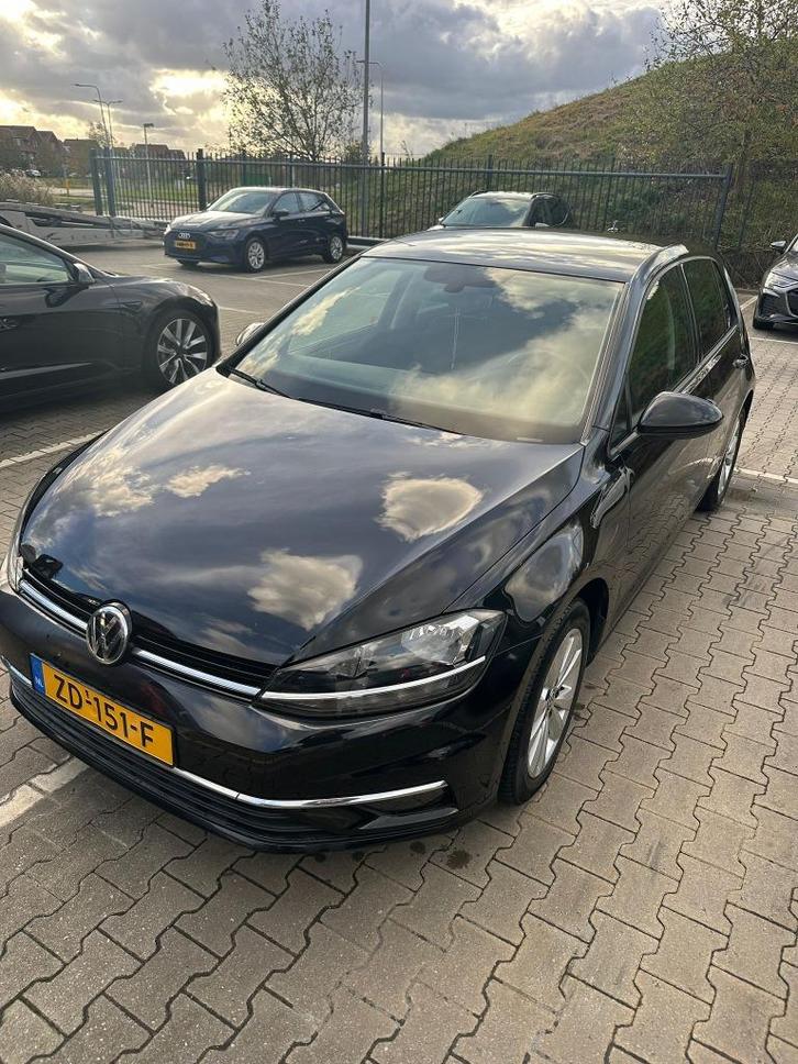 Volkswagen Golf 1.0 TSI 115pk 7-DSG 5D 2019 Zwart, Auto's, Volkswagen, Particulier, Golf, Benzine, Hatchback, Automaat, Origineel Nederlands