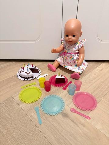 BABY born Verjaardagsset met Taart beschikbaar voor biedingen