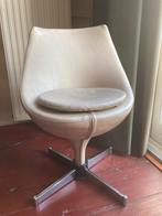 Vintage skai creme Kuipstoel  Polaris space age, Huis en Inrichting, Stoelen, Ophalen, Gebruikt, Wit, Spaceage