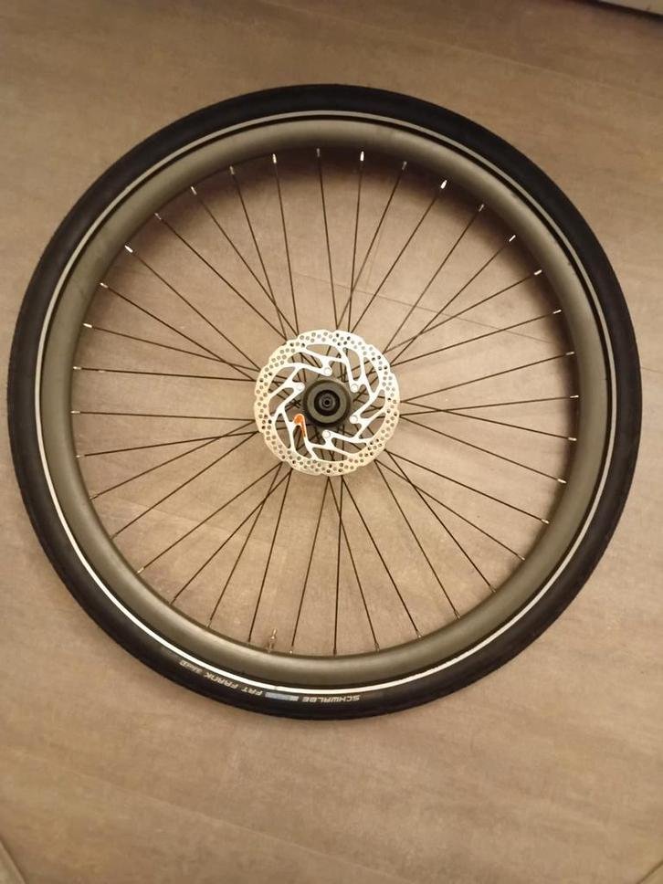 Voorwiel met Schijfrem, Fietsen en Brommers, Fietsonderdelen, Zo goed als nieuw, Algemeen, Wiel, Ophalen
