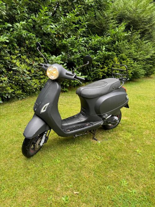AGM VX50 bj.2020, Fietsen en Brommers, Snorfietsen en Snorscooters, Gebruikt, Overige merken, Benzine, Ophalen