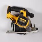 DeWalt DCS391 accucirkelzaag - Incl.Garantie (C), Dewalt, Zo goed als nieuw, Support@dewalt.com, 701 E. Joppa Road
Towson, MD 21286
USA