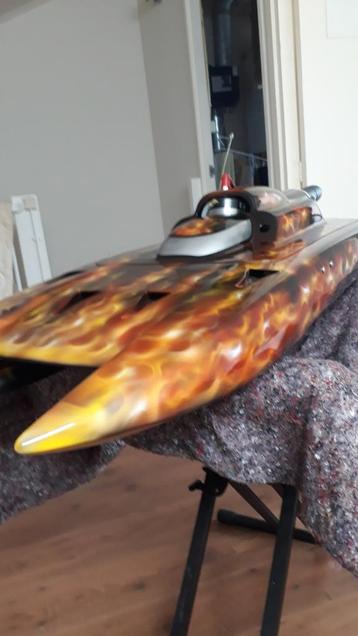 Te koop schitterende supercat van carbon beschikbaar voor biedingen