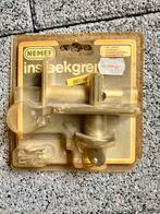 Te koop: nieuwe Nemef 2602/4 insteekgrendel voor deur 50 mm, Doe-het-zelf en Verbouw, Ophalen of Verzenden, Nieuw, 50 tot 100 mm