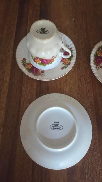 Vintage Kop en Schotels (9 stuks) beschikbaar voor biedingen