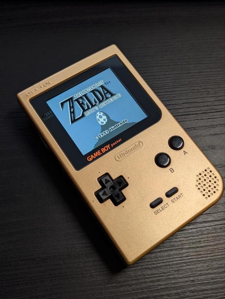 Game Boy Pocket - IPS Scherm - Gold Edition, Spelcomputers en Games, Spelcomputers | Nintendo Game Boy, Zo goed als nieuw, Ophalen of Verzenden