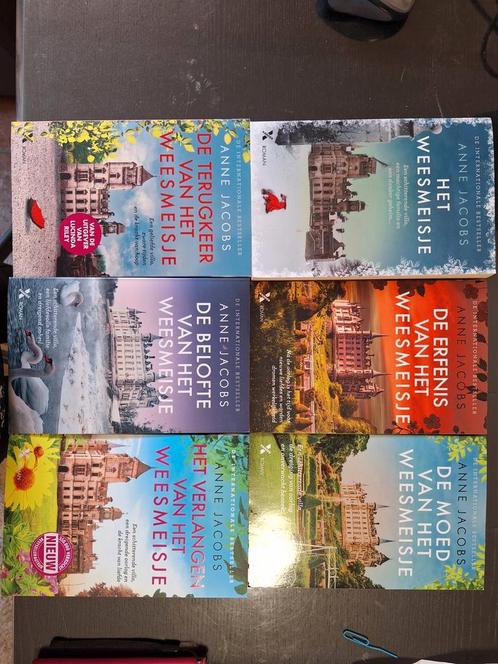 Anne Jacobs, deel 1 tot en met 6, het weesmeisje, Boeken, Historische romans, Zo goed als nieuw, Ophalen of Verzenden