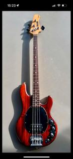 Music Man Sterling SUB, Muziek en Instrumenten, Ophalen, Zo goed als nieuw