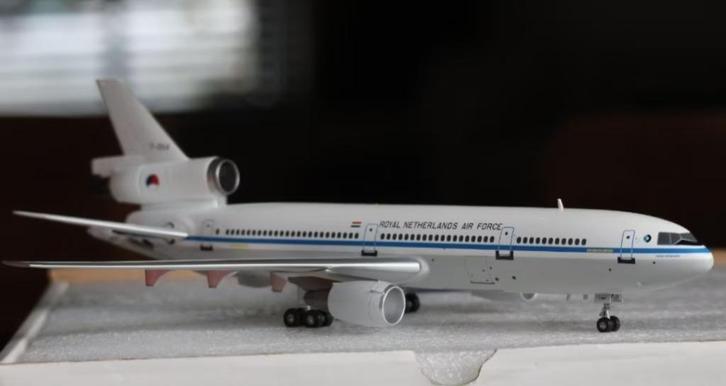 Koninklijke Luchtmacht KDC-10 Aviation200, Hobby en Vrije tijd, Modelbouw | Vliegtuigen en Helikopters, 1:72 tot 1:144, Overige merken