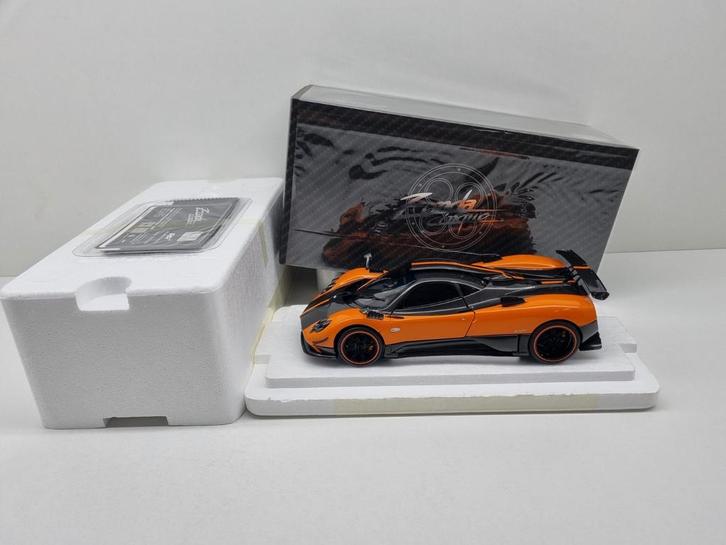Almost Real
Pagani Zonda Cinque Coupe 2009
1/1008 1:18 Nieuw, Hobby en Vrije tijd, Modelauto's | 1:18, Nieuw, Auto, Ophalen of Verzenden