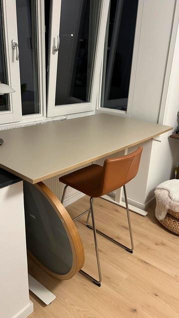 Zit/sta bureau SKARSTA 160x80cm beschikbaar voor biedingen